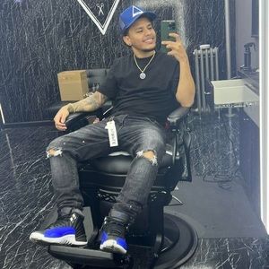 Meet your Posher, Luis alberto